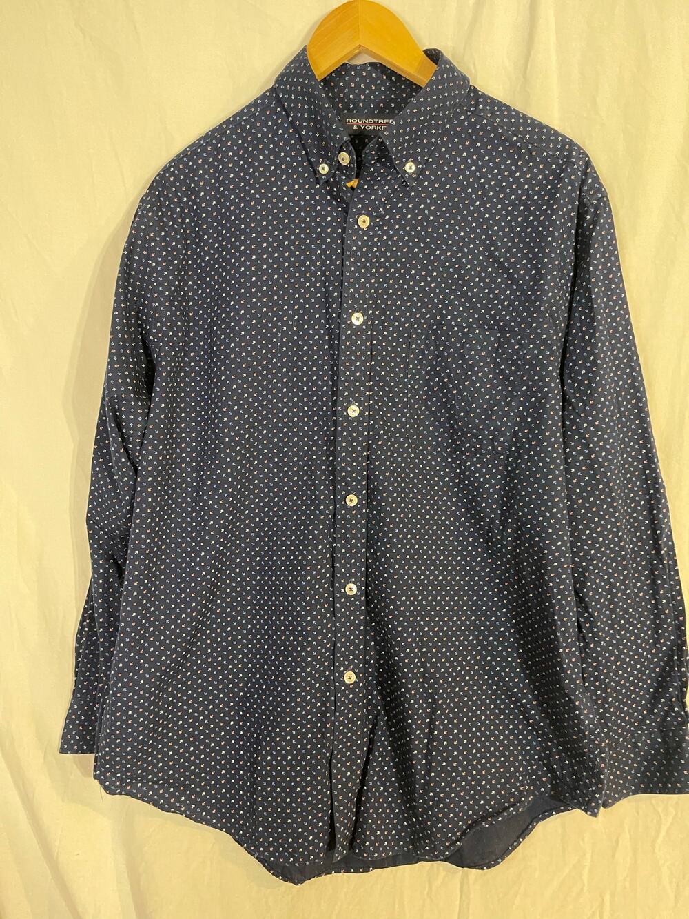 Roundtree and Yorke mens large shirt